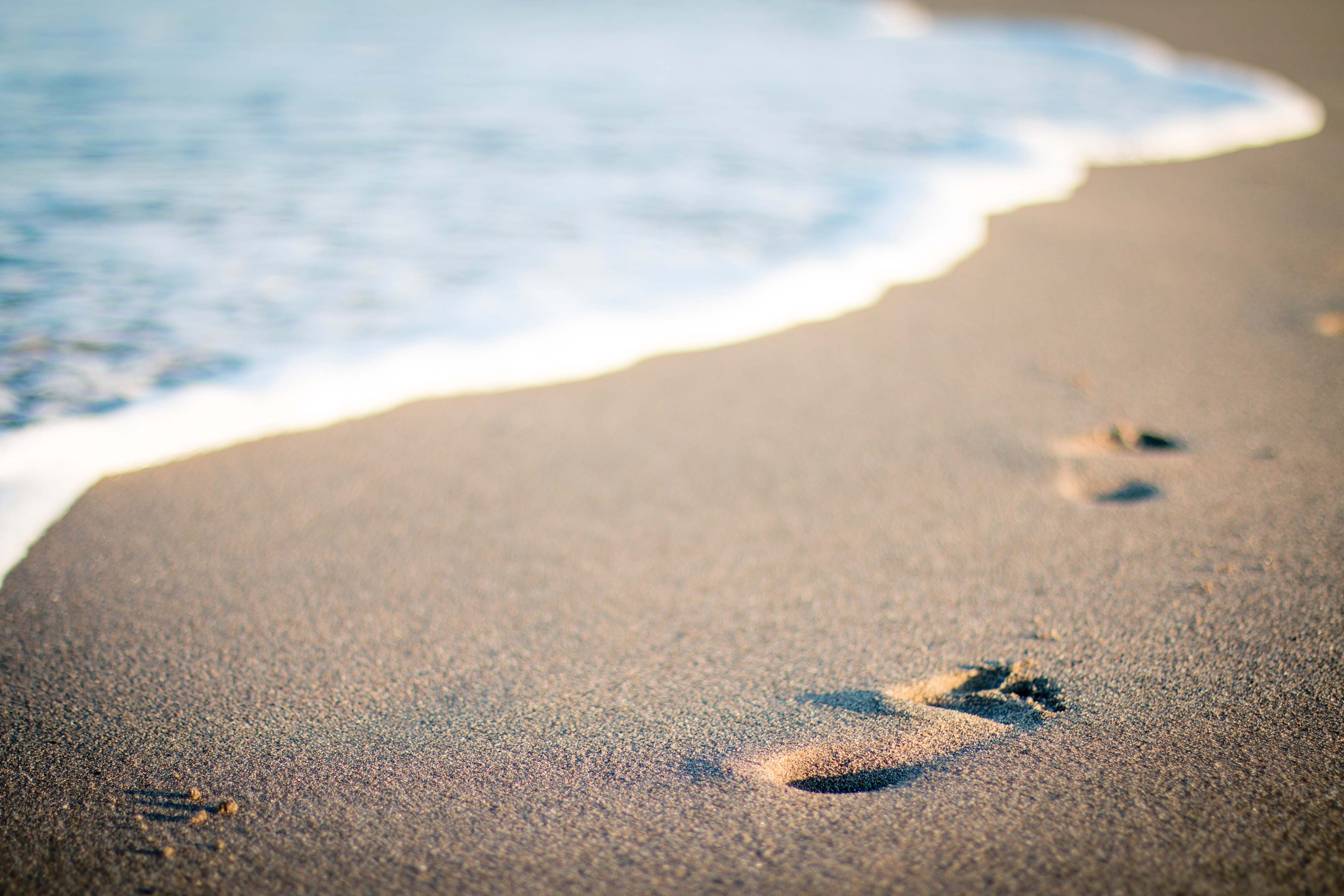 background-sand-water